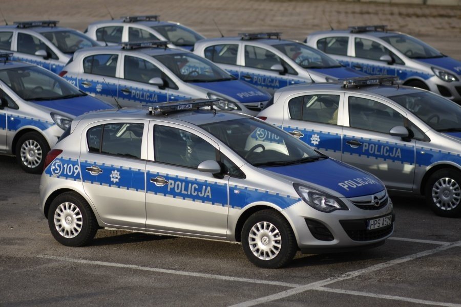 Wyposażenie polskiej policji. Czym jeździ, lata i strzela