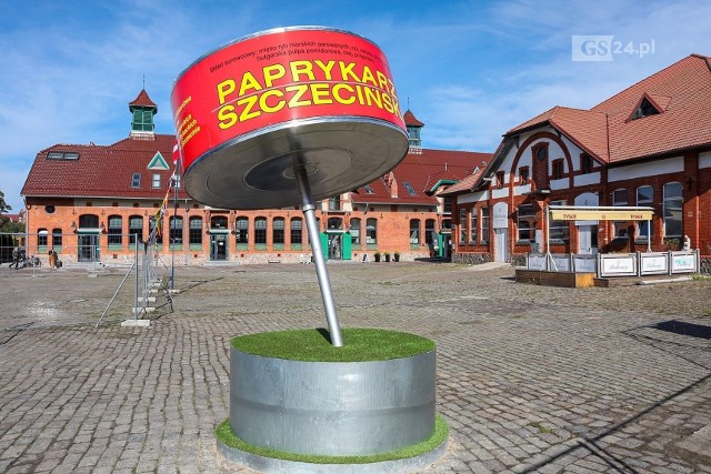 Pomnik Paprykarza Szczecińskiego na placu Gryfitów w Szczecinie.
