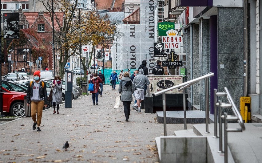 Koronawirus. Umiarkowany ruch na ulicach Gdańska. Pierwszy dzień nowych restrykcji 