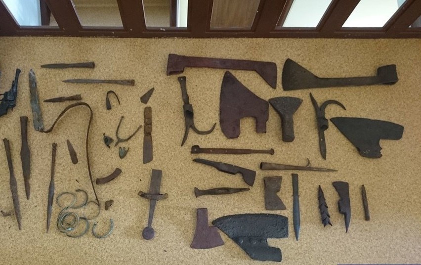 Ścigali handlarzy bronią, znaleźli cmentarzysko sprzed 1500 lat (zdjęcia, wideo)