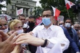 Związek Miast Polskich komentuje spot premiera Morawieckiego: Tandetnie operuje półprawdą