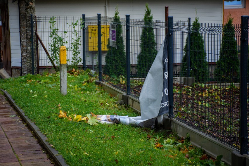 Halny na Podhalu. Strażacy walczą ze skutkami silnej wichury [ZDJĘCIA]