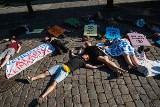 Protest Die-In w Słupsku (zdjęcia, wideo)     