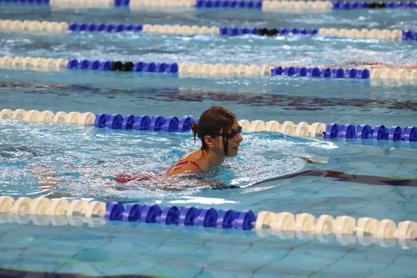 Swim for a dream! Wielka charytatywna sztafeta w Zatoce Sportu w Łodzi