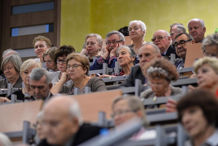 "Aktywny senior" w Gdańsku. Starzejmy się w głowie: można być staruszkiem mając i dwadzieścia lat...