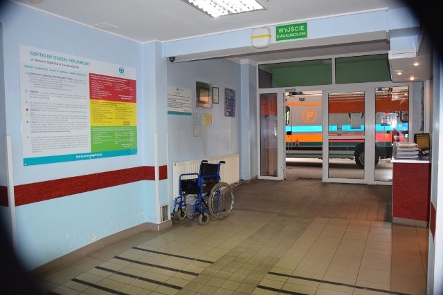 Szpital w Świebodzinie z powodu koronawirusa ograniczył przyjęcia do nagłych przypadków