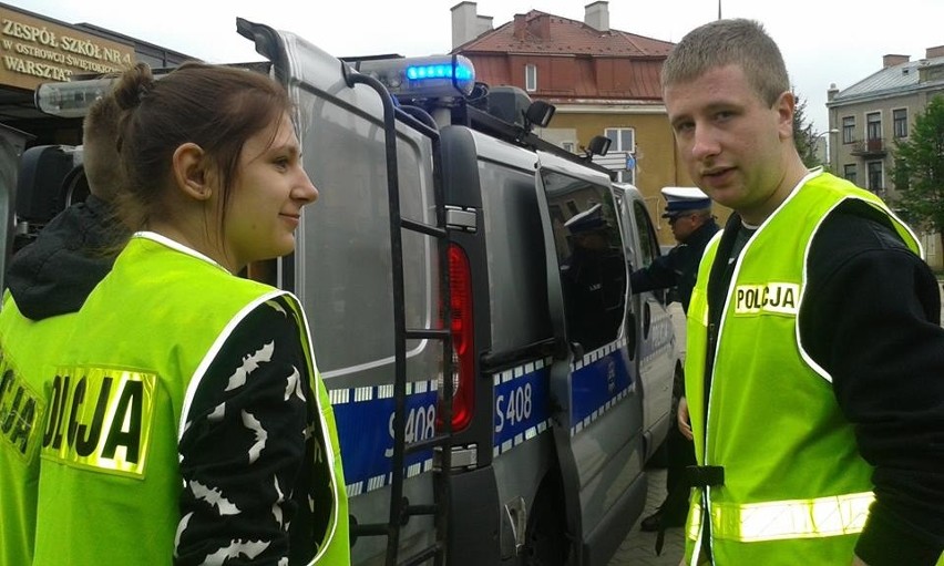 Młodzi ratownicy w akcji - mistrzostwa w Ostrowcu