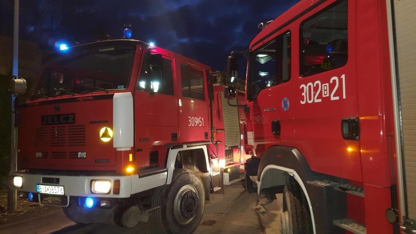 Pożar sortowni odpadów w Studziankach (zdjęcia, wideo)