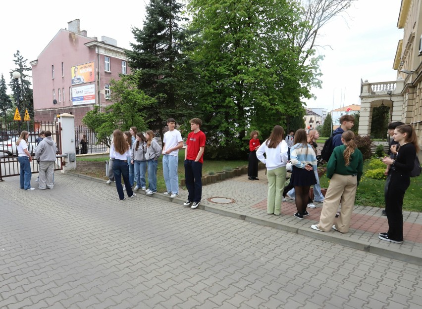 Dzień Otwarty w VI Liceum Ogólnokształcącym imienia Jana Kochanowskiego w Radomiu. Wydarzenie cieszyło się dużym zainteresowaniem