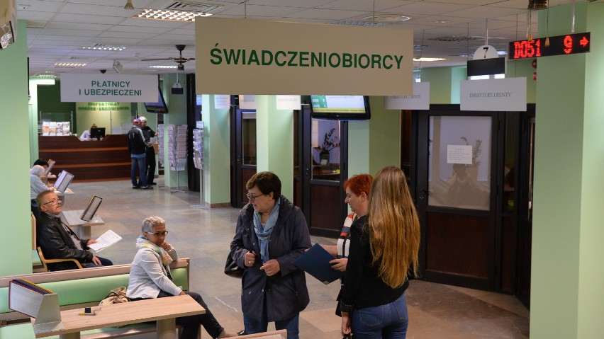 Czternasta emerytura będzie wypłacana w listopadzie 2021 r....