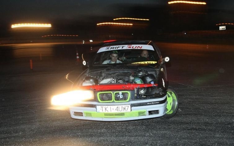 Drift event w Bodzentynie (foto, film)