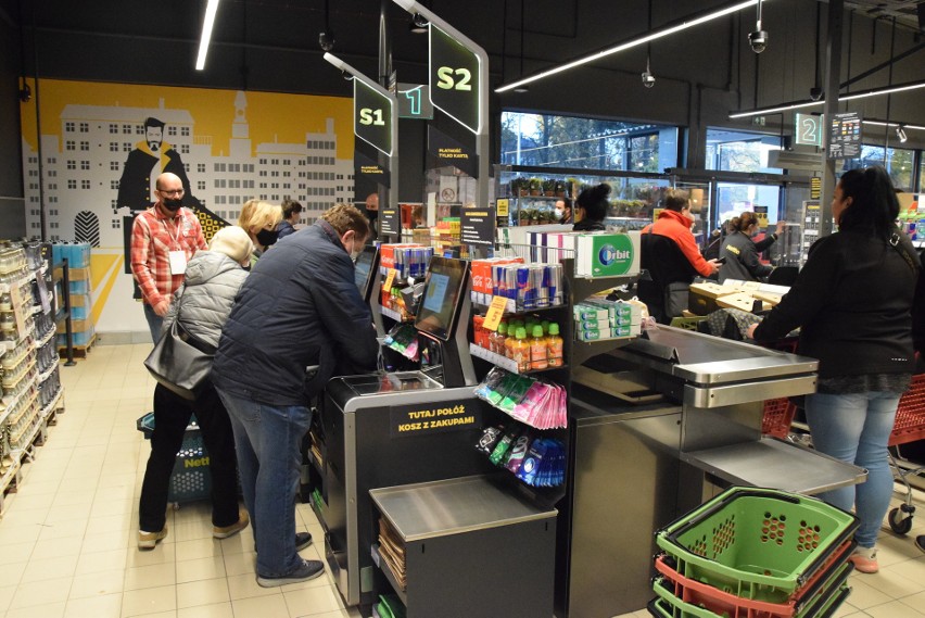 Nowy sklep Netto znajduje się przy ul. Grunwaldzkiej 24, w...