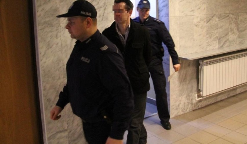 Oskarżony pedofil ze Stalowej Woli zażądał zmiany prokuratora. W  Tarnobrzegu nie rozpoczął się proces