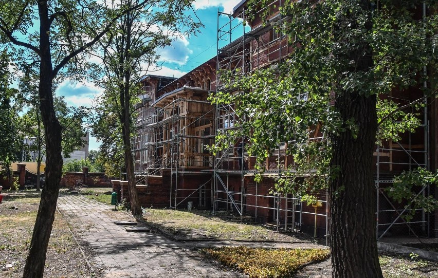 Budynek powstał w 1889 roku – był częścią największych...