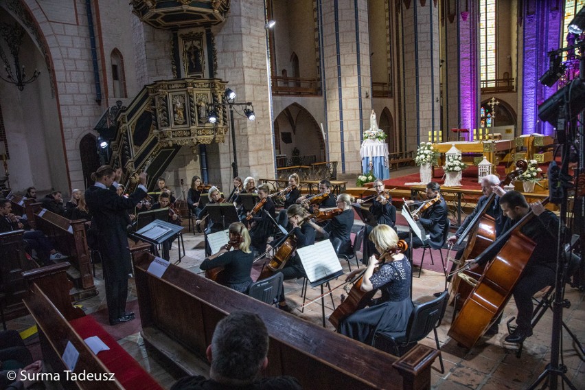 Z okazji Międzynarodowego Dnia Muzyki Orkiestra Camerata Stargard zagrała z Chórem Akademickim im. prof. Jana Szyrockiego ZUT Szczecin