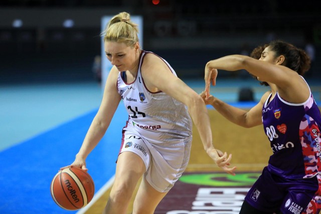 Emilia Tłumak była jedną z najlepszych koszykarek w ostatnim meczu rundy zasadniczej