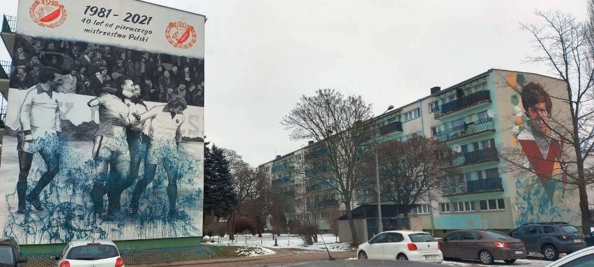Murale, które zdobią bloki tuż przy stadionie Widzewa...