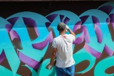 Graffiti Jam w Olkuszu. Sztuka uliczna powstawała na osiedlu Słowiki. Zobaczcie, jakie cuda tam „wyczarowano” 