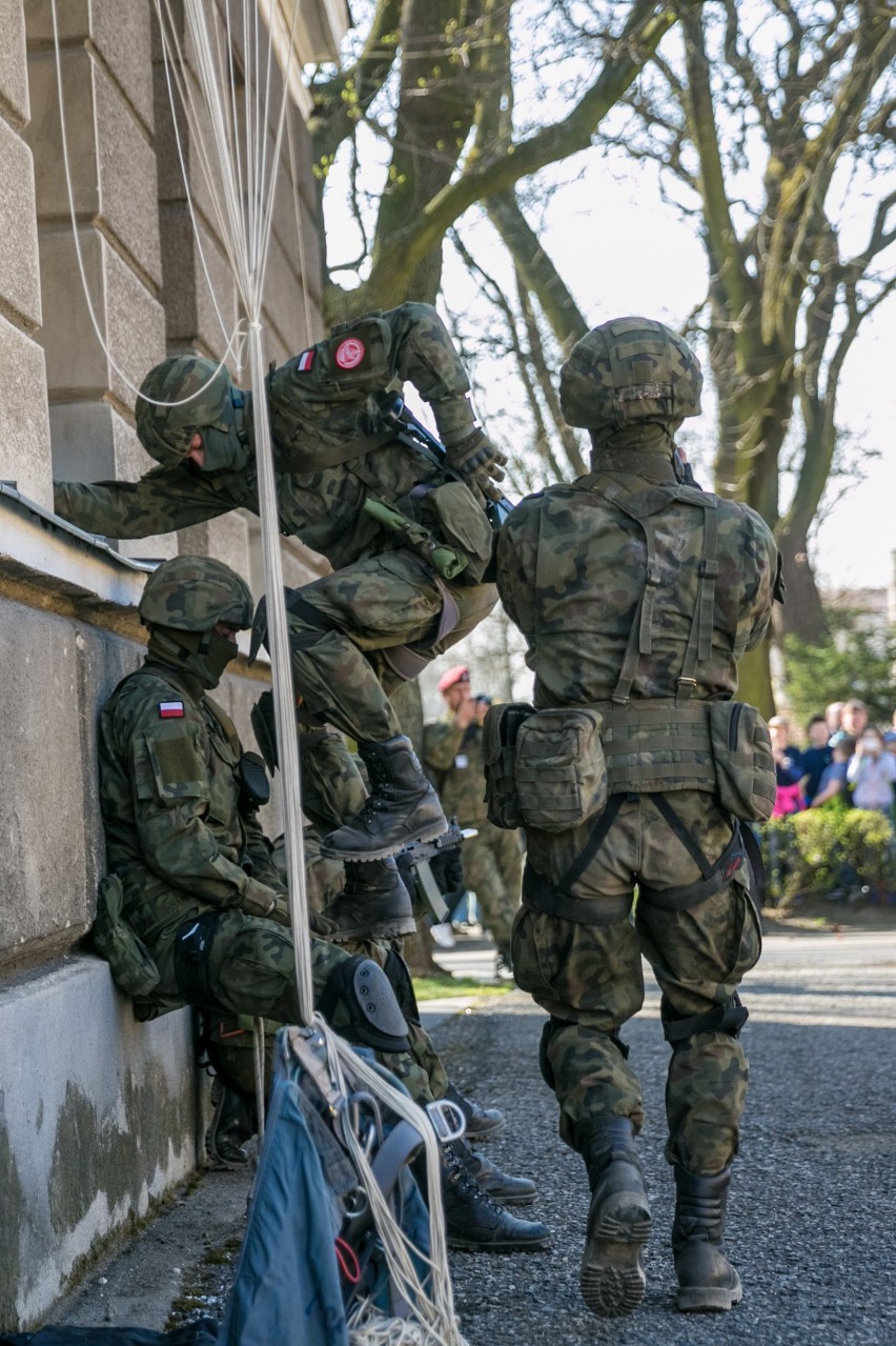 Rozpoczął się nabór na szkolenie kandydatów w korpusie...