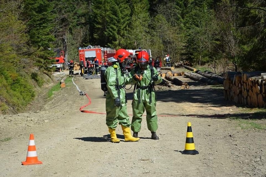 Podhale. Strażacy ćwiczyli jak walczyć z zagrożeniem chemicznym [ZDJĘCIA]