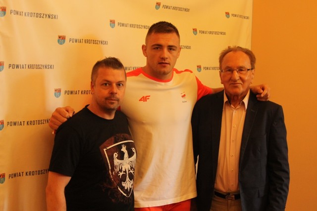 Robert Baran jest sportową wizytówką Krotoszyna i miejscowego klubu Ceramik, którym kieruje już od 21 lat Lech Pauliński (z prawej)