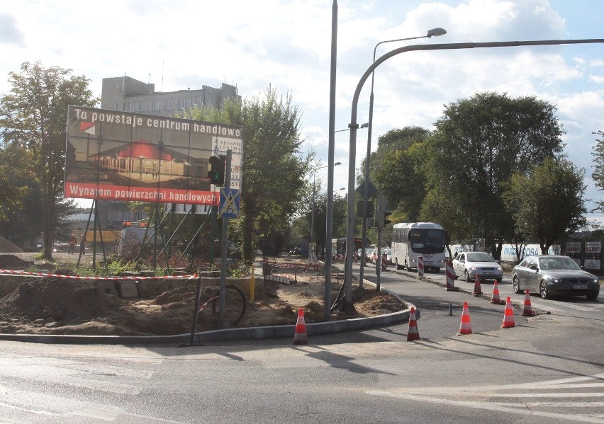 Przebudowa skrzyżowania w Radomiu. Inwestor buduje prawoskręty przy nowej galerii handlowej 