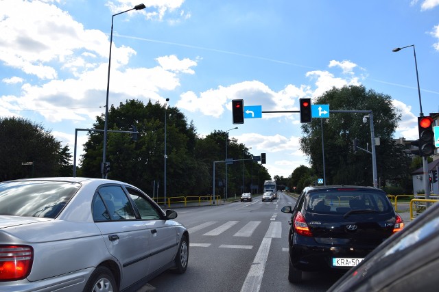 Droga krajowa nr 79 na odcinku prowadzącym przez trzy gminy Zabierzów, Krzeszowice, Trzebinia będzie rozbudowana. Planowane są ronda, chodniki i mosty