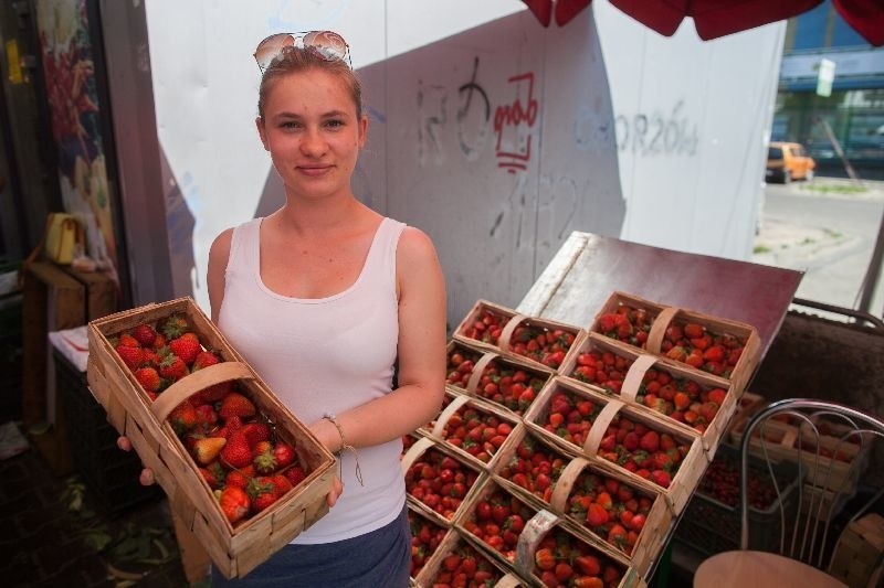 W Łodzi trwa truskawkowe szaleństwo. Do jedzenia, do koktajli, do ciasta...