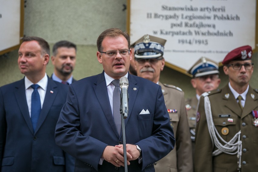 Kraków. Wymarsz Kadrówki, nowe odznaczenie państwowe i...