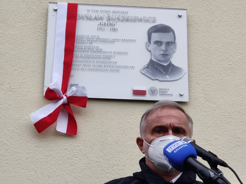 Prezes IPN oraz prezydent Gdyni upamiętnili Władysława Buszkiewicza, bohatera wojennego i działacza antykomunistycznego podziemia