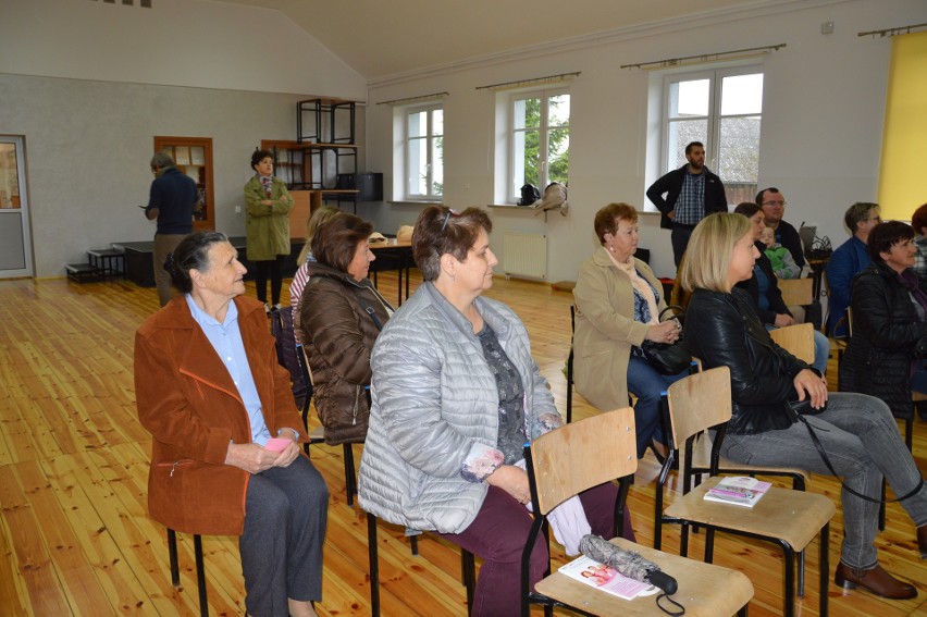 Więckowice. Była mammografia i warsztaty badania piersi