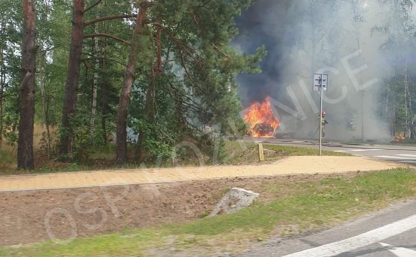 Samochód spłonął na drodze w okolicy Chinowa w gminie...