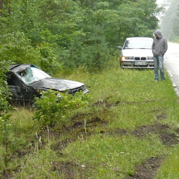 Miejsce wypadku z udziałem dwóch aut na kolbuszowskich numerach rejestracyjnych.