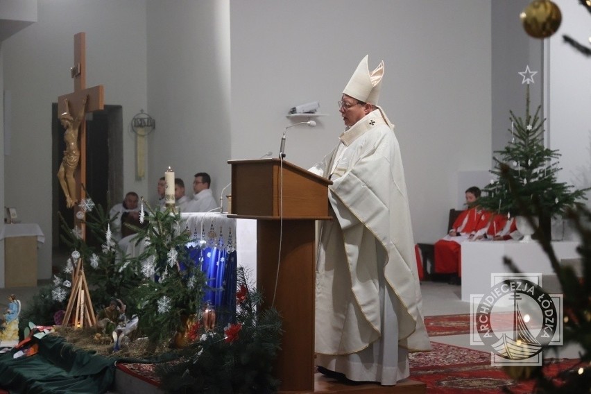 Arcybiskup Grzegorz Ryś odprawił pasterkę w parafii Św....