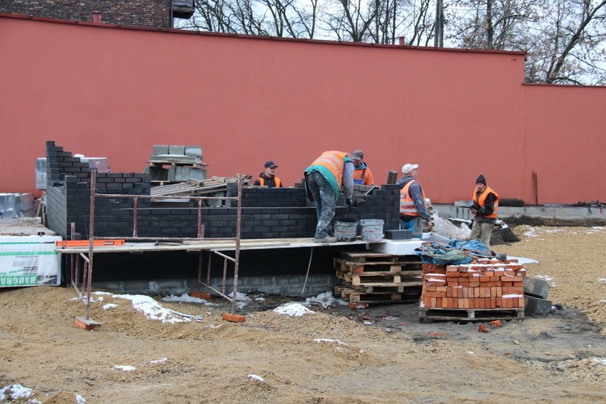 Blok z nowymi mieszkaniami powstał w dzielnicy Ząbkowice