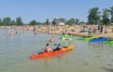 Bezpłatny ośrodek rekreacji z plażami pod Krakowem pełen ludzi. Dolina Raby się rozkręca! 24.07.2022