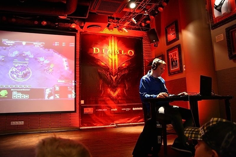 Diablo III: największa premiera od lat. 3 tys. osób na...