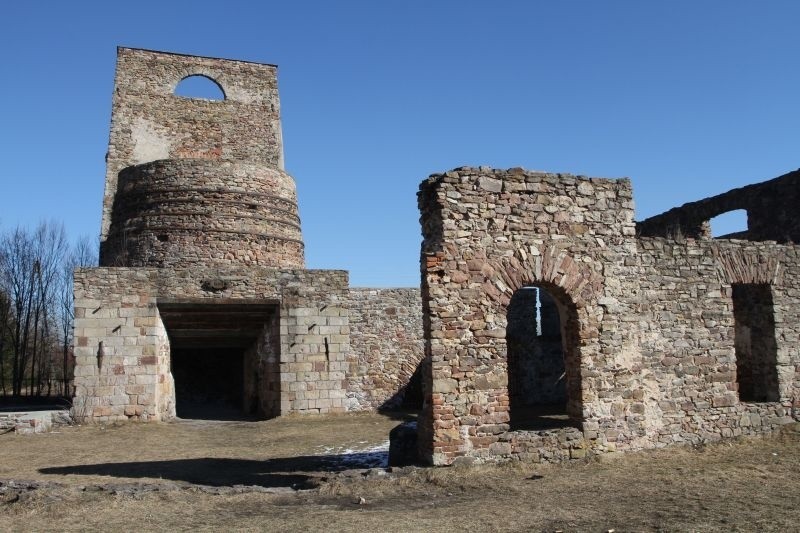 Ruiny Huty Józefa w Samsonowie to kolejny unikat z gminy...