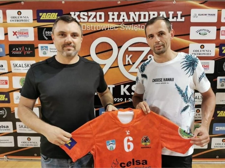 Grał w Vive Kielce, KSSPR Końskie i w PGNiG Superlidze, przechodzi do KSZO Ostrowiec