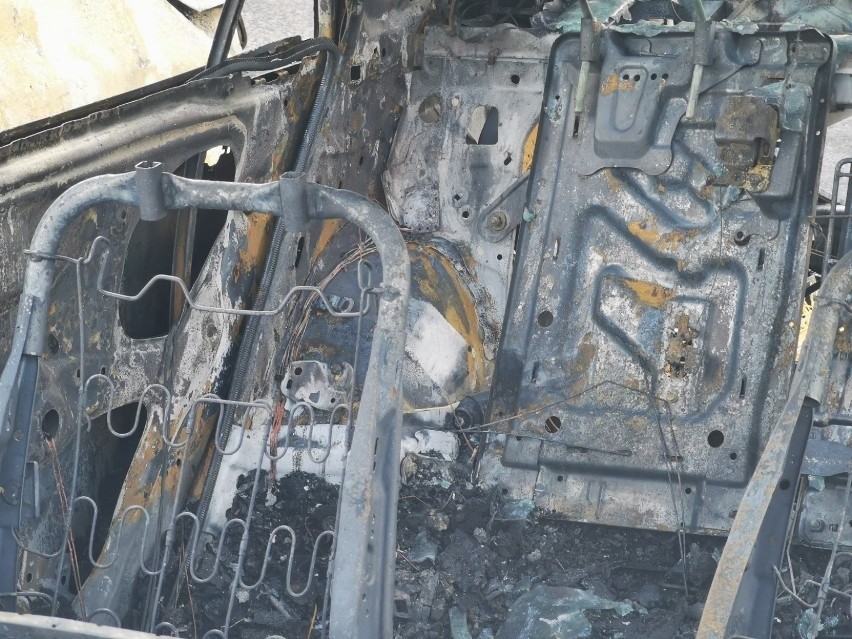 Tak wyglądały spalone auta w marcu przy ul. Buszczyńskich