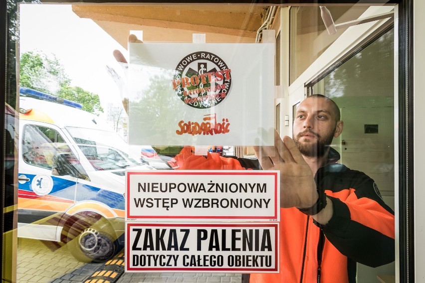 Ratownicy medyczni rozpoczęli ogólnopolską akcję...