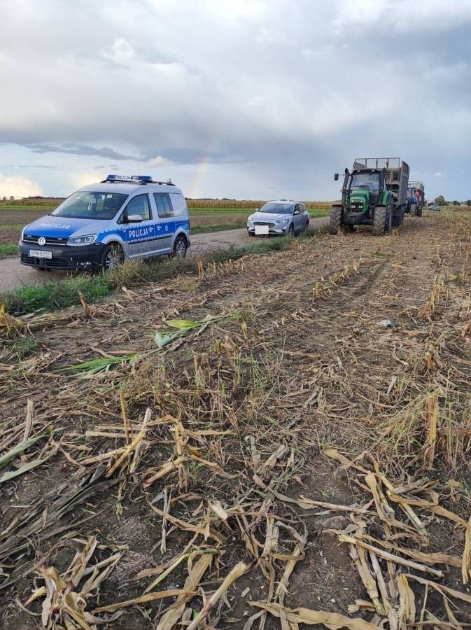 Celowe uszkodzenie maszyny rolniczej w powiecie łomżyńskim. Straty rolnika oszacowano na 70 tysięcy złotych