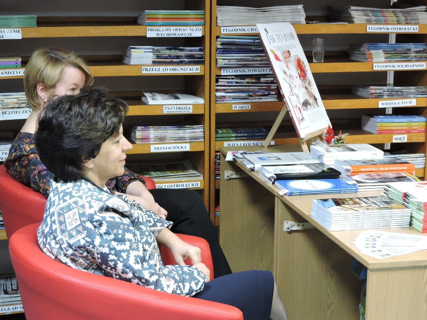 Spotkanie wigilijne w bibliotece w Ostrołęce