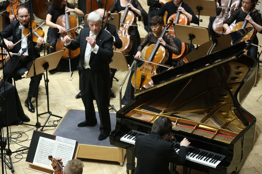 Seong-Jin Cho, Tadeusz Strugała i Orkiestra Filharmonii...