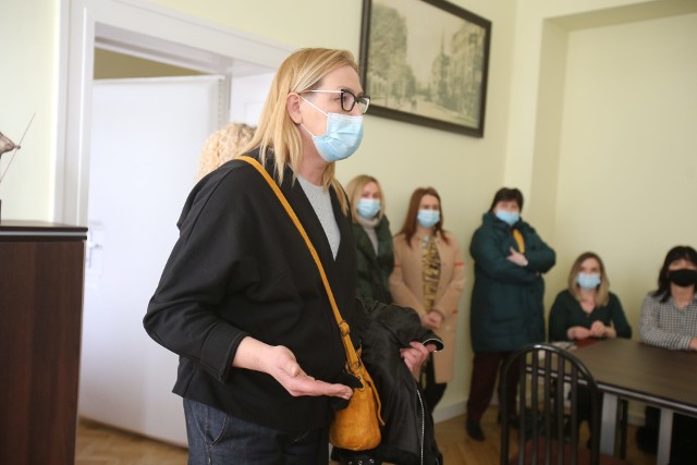 Pielęgniarki walczą o przyszłość swoich miejsc pracy na porodówce w Chorzowie.Zobacz kolejne zdjęcia. Przesuwaj zdjęcia w prawo - naciśnij strzałkę lub przycisk NASTĘPNE