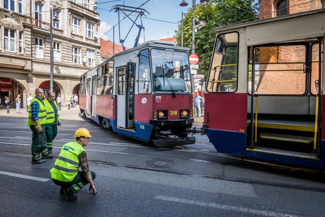 Pasażerów w Bydgoszczy wożą 132 tramwaje. Większość z nich, bo 110, to pojazdy wyprodukowane w latach osiemdziesiątych ubiegłego wieku. Nasz tabor co prawda młodnieje, ale powoli