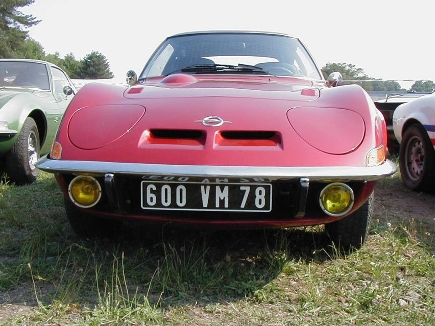 Opel GT to dwudrzwiowe coupe produkowane od 1968 do 1973...