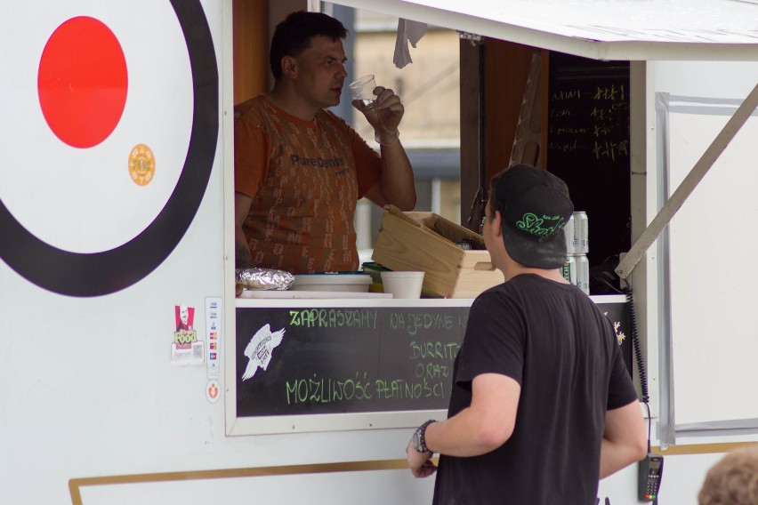 Zlot food trukców na rynku w Katowicach