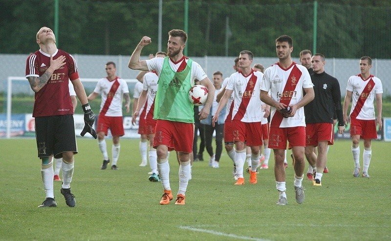 Awans piłkarzy ŁKS do I ligi. Zobacz radość zawodników i kibiców klubu [dużo zdjęć]