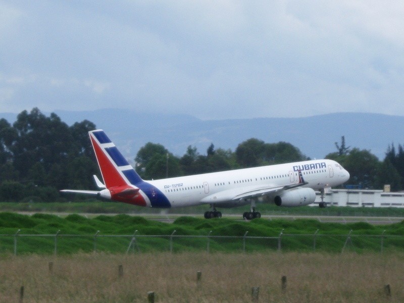 Katastrofa samolotu na Kubie. Rozbił się samolot Boeing 737 z Hawany do Holguin. Na pokładzie było ponad stu pasażerów ZDJĘCIA + WIDEO